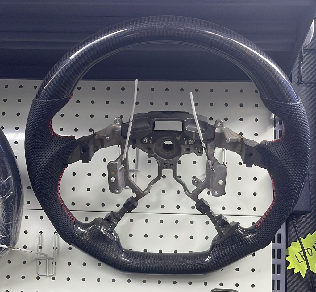 各品牌軚盤（做碳纖）